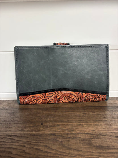 Aces Wild Cowhide Wallet