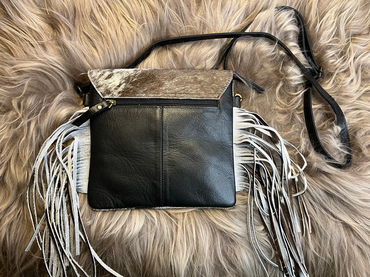 Crossbody w/Cowhide Fringe